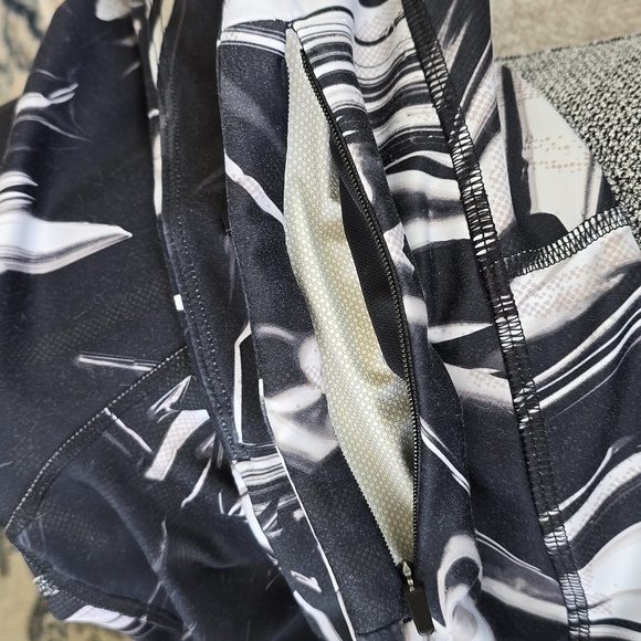 Nike running dry fit black and white leggings - Picture 7 of 7